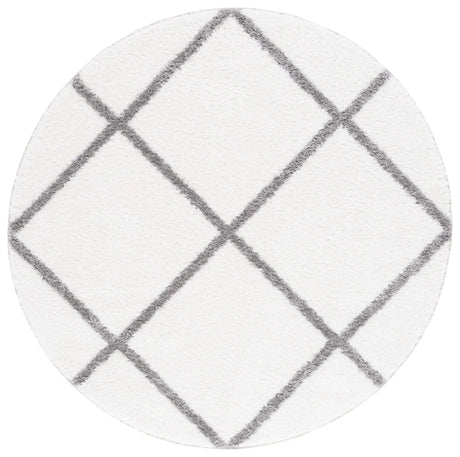 Safavieh Tahoe Shag 6'-7" x 6'-7" Rug in White / Grey