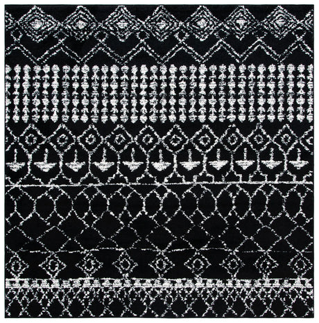 Safavieh Tulum 6'-7" x 6'-7" Rug in Black / Ivory