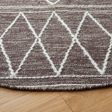 Safavieh Kilim 6'-0" x 6'-0" Rug in Brown / Ivory
