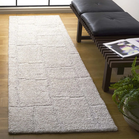 Safavieh Renewal 2'-3" x 8'-0" Rug in Beige