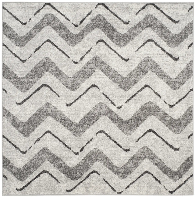 Safavieh Adirondack 6'-0" x 6'-0" Rug in Silver / Charcoal