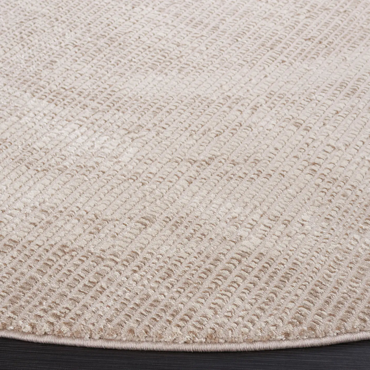 Safavieh Continental 6'-7" x 6'-7" Rug in Ivory / Beige