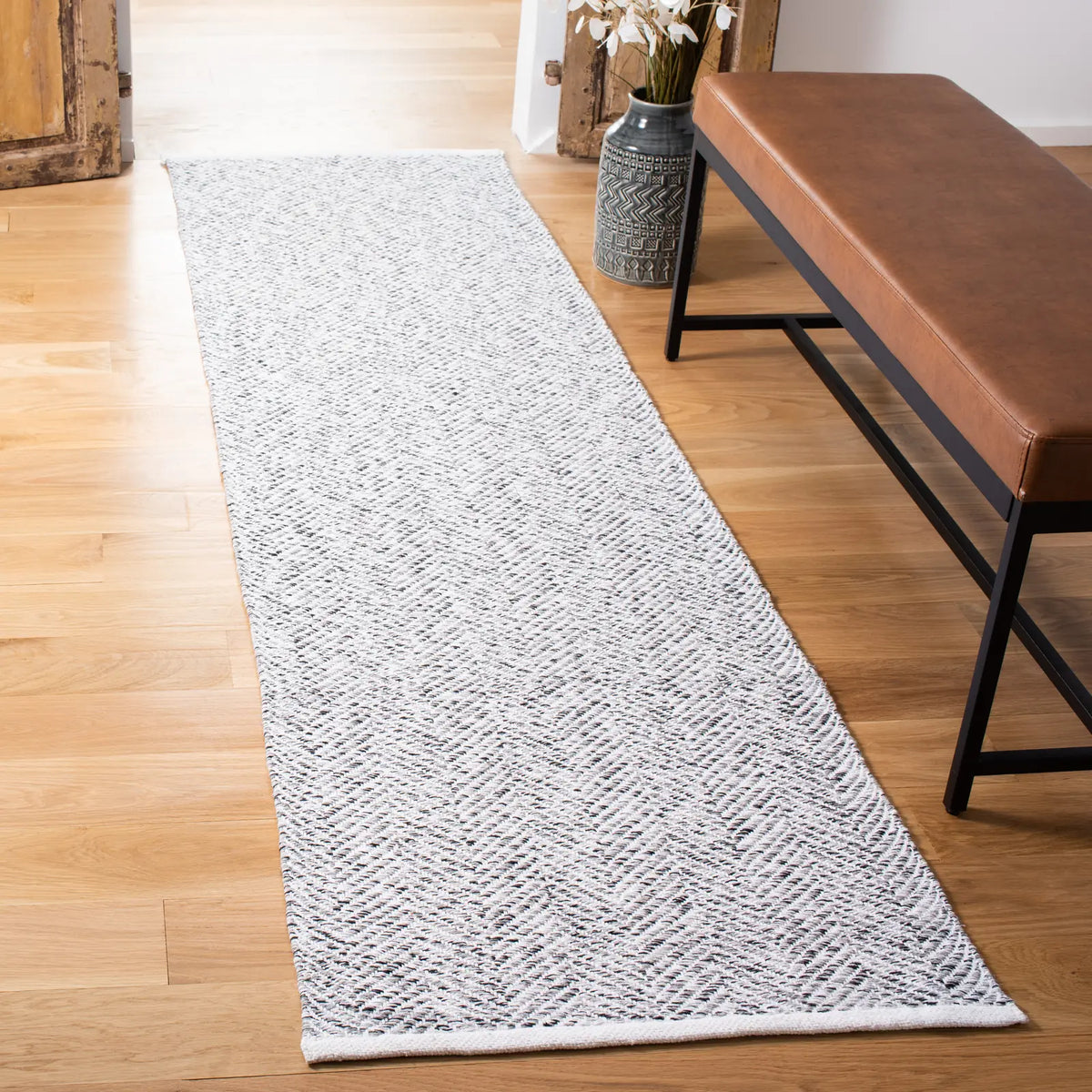 Safavieh Nantucket 2'-3" x 8'-0" Rug in Charcoal