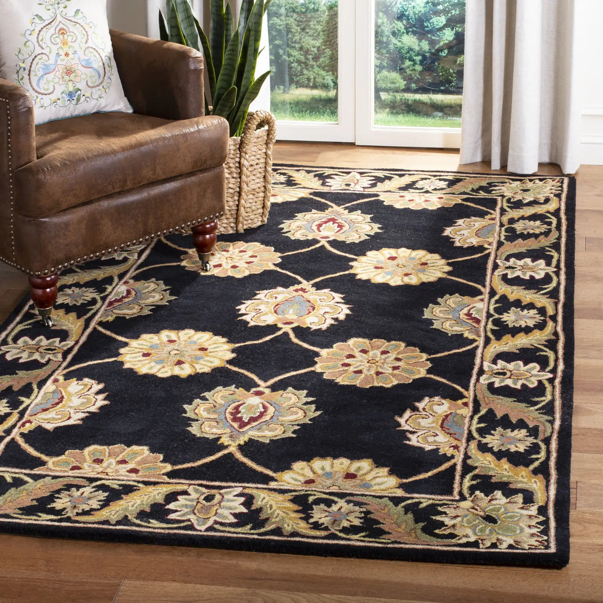 Safavieh Heritage 5'-0" x 8'-0" Rug in Black