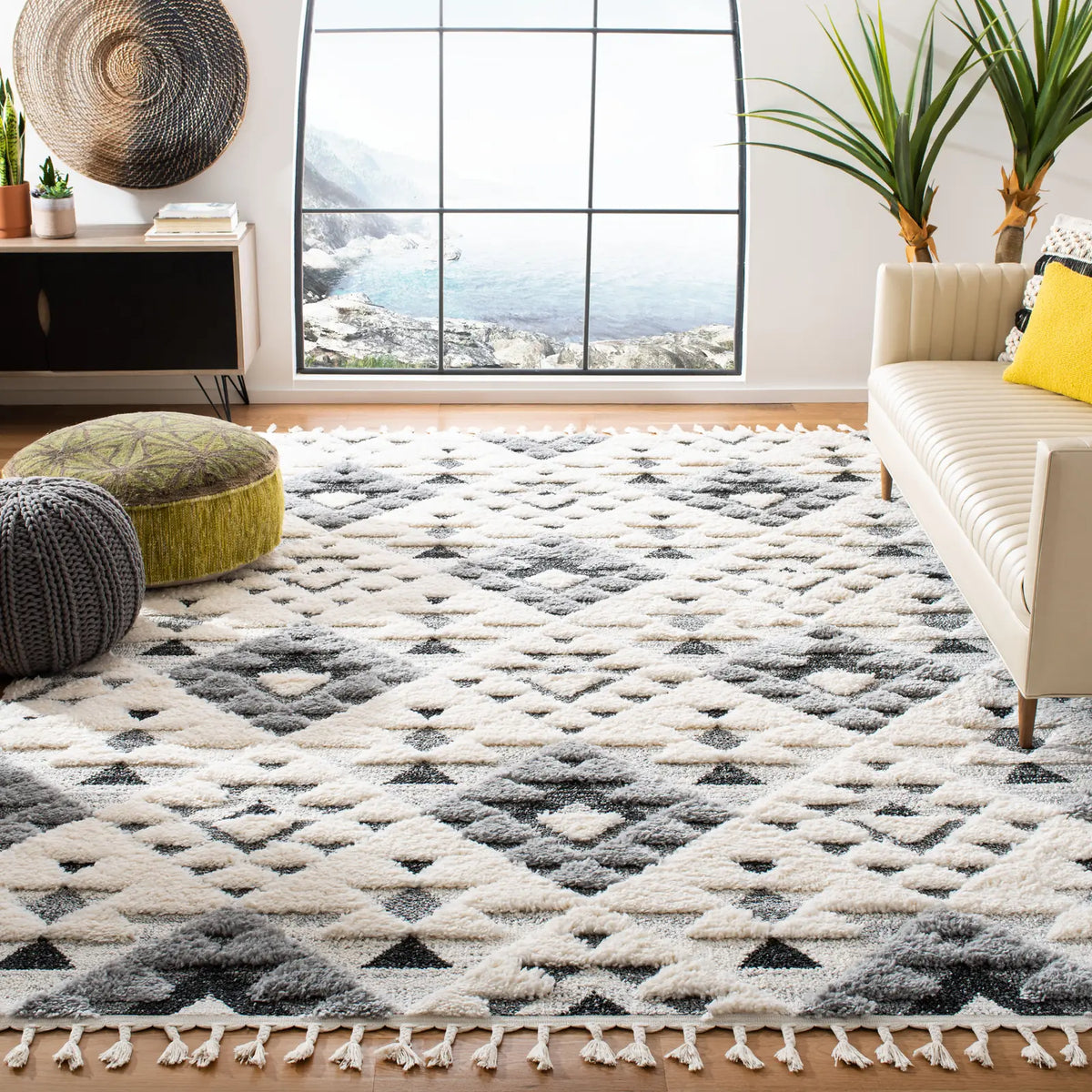 Safavieh Moroccan Tassel Shag 10'-0" x 14'-0" Rug in Ivory / Grey