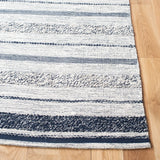 Safavieh Striped Kilim 4'-0" x 6'-0" Rug in Ivory / Navy