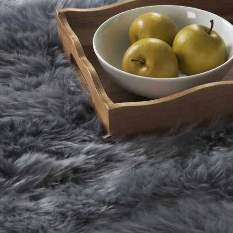 Safavieh Sheep Skin 3'-0" x 5'-0" Rug in Steel Blue