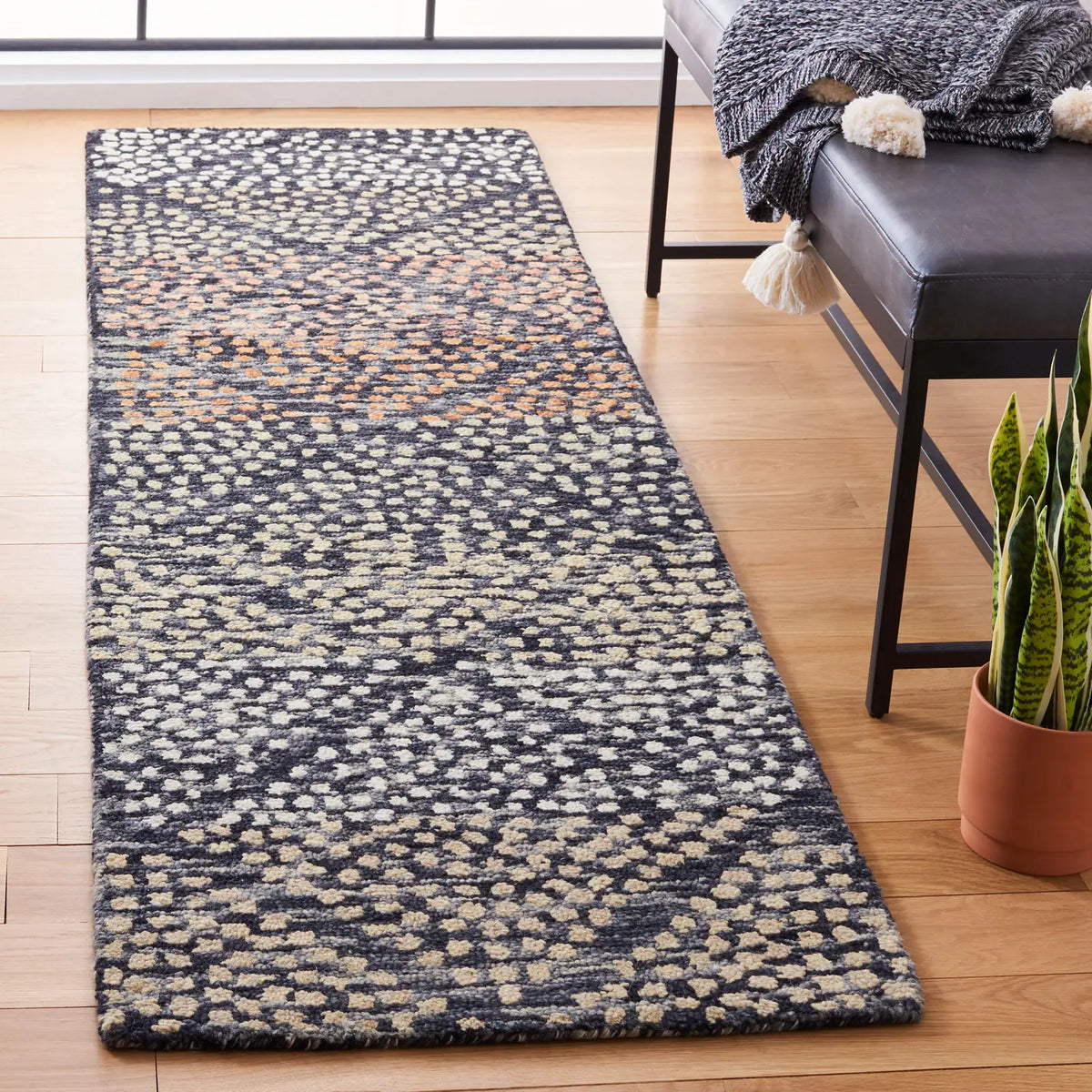 Safavieh Trace 2'-3" x 8'-0" Rug in Navy / Ivory
