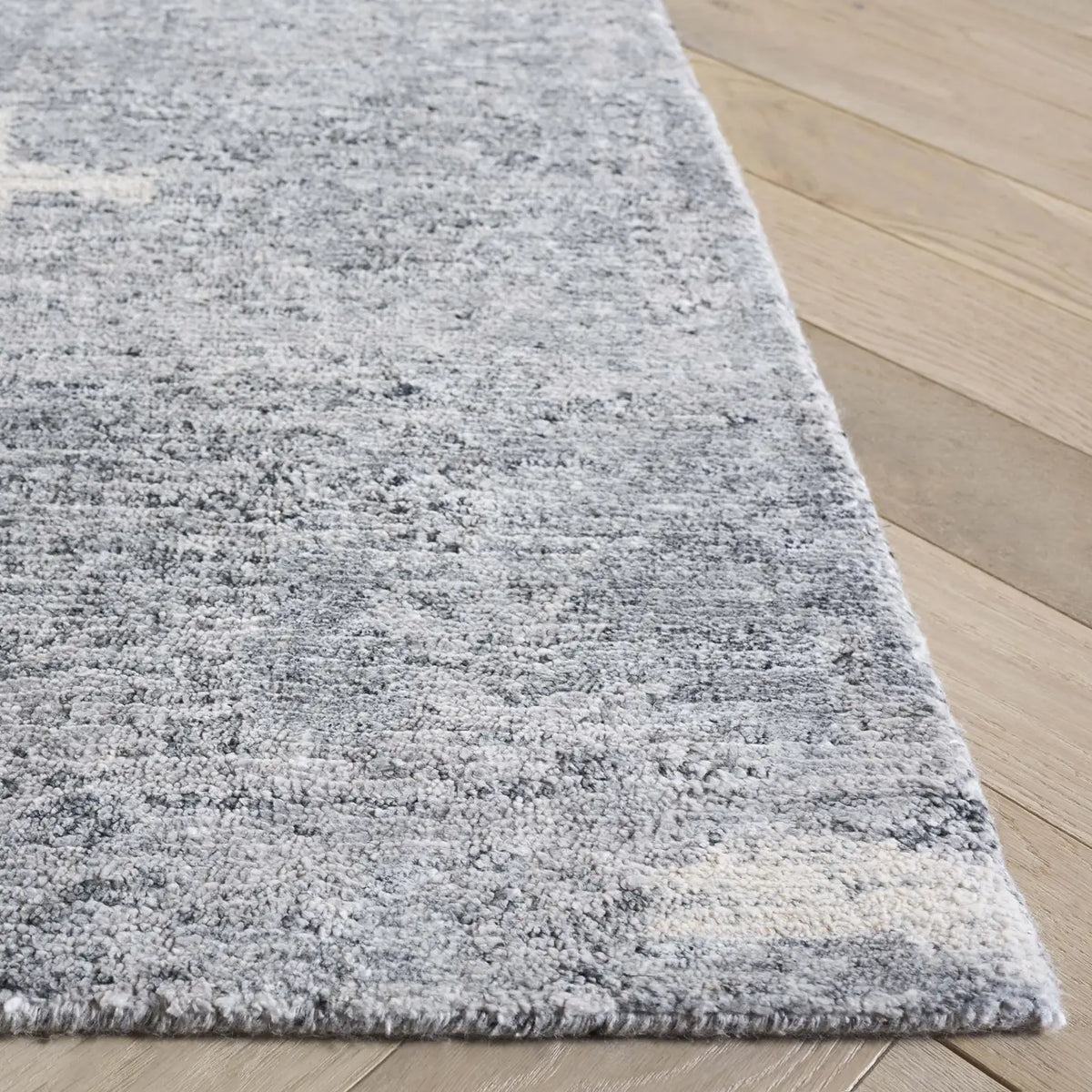 Safavieh Tibetan 6'-0" x 9'-0" Rug in Charcoal