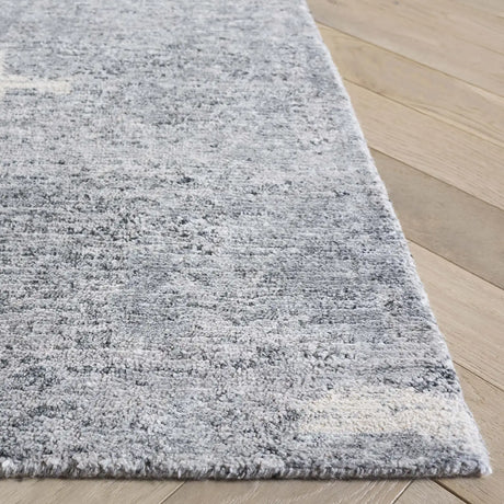 Safavieh Tibetan 6'-0" x 9'-0" Rug in Charcoal