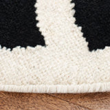 Safavieh Dhurries 6'-0" x 6'-0" Rug in Black / Ivory