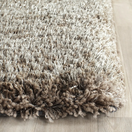 Safavieh Sg-Sbs-South Beach Shag 4'-0" x 6'-0" Rug in Silver