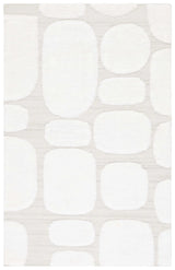 Safavieh Manhattan 4'-0" x 6'-0" Rug in Ivory / Beige
