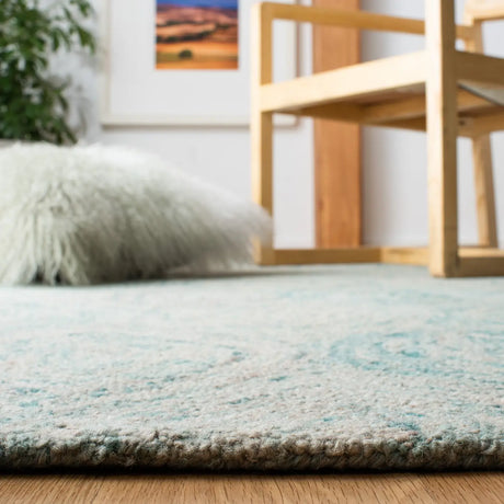 Safavieh Ikat 4'-0" x 6'-0" Rug in Ivory / Sea Blue