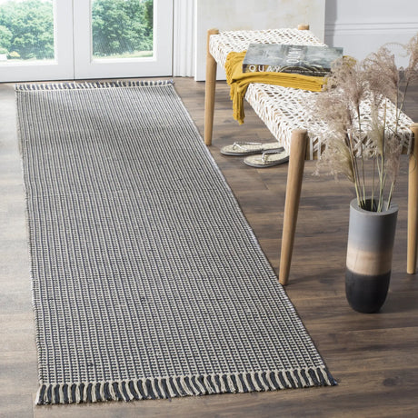Safavieh Montauk 2'-3" x 10'-0" Rug in Ivory / Navy