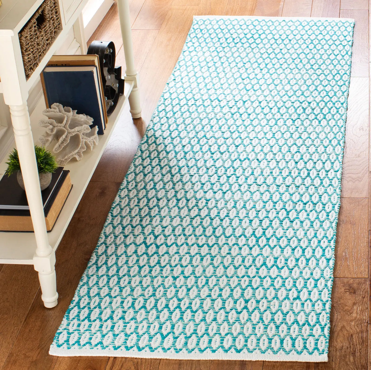 Safavieh Montauk 2'-3" x 11'-0" Rug in Aqua / Ivory