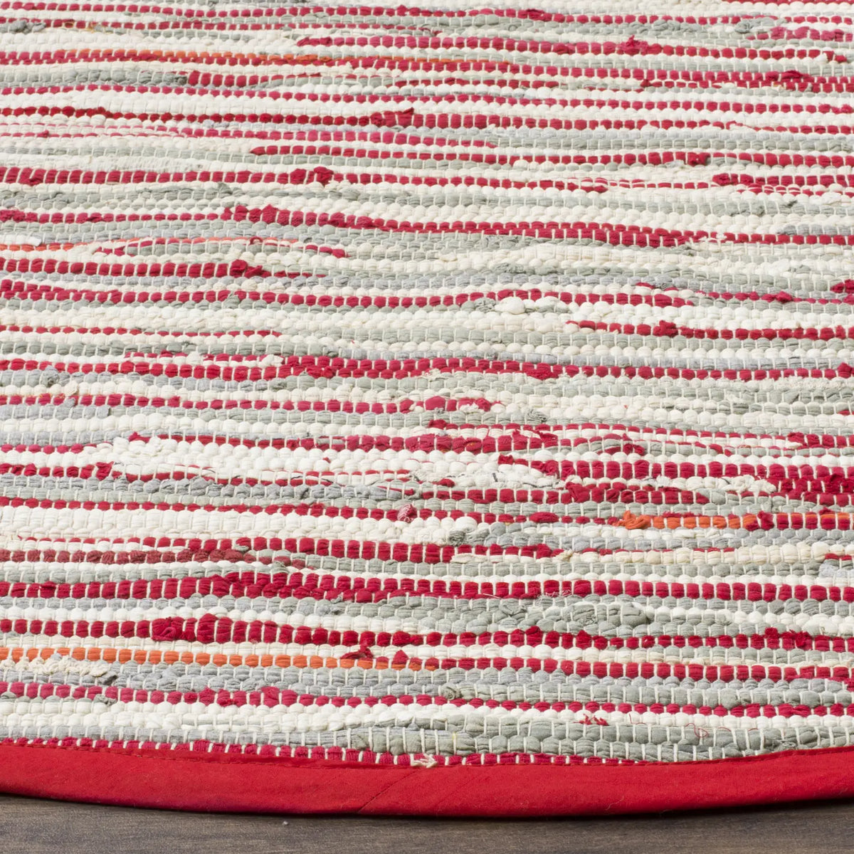 Safavieh Rag Rug 6'-0" x 6'-0" Rug in Red / Multi