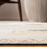 Safavieh Studio Leather 4'-0" x 6'-0" Rug in Ivory / Silver