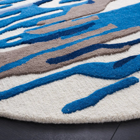Safavieh Rodeo Drive 6'-0" x 6'-0" Rug in Ivory / Blue