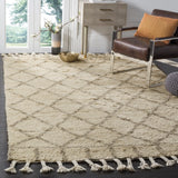 Safavieh Casablanca 6'-0" x 9'-0" Rug in Ivory / Light Grey