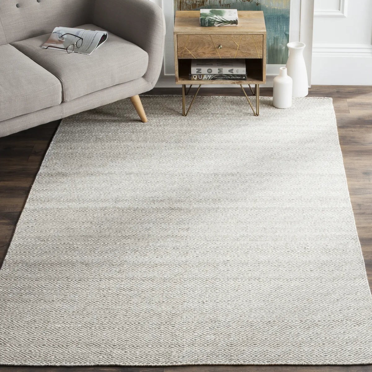 Safavieh Kilim 5'-0" x 8'-0" Rug in Ivory / Graphite