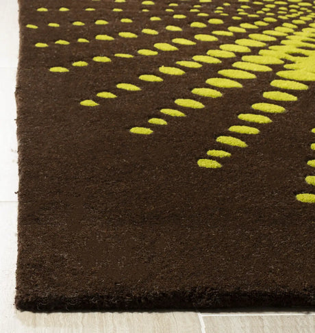 Safavieh Soho 3'-6" x 5'-6" Rug in Brown / Green
