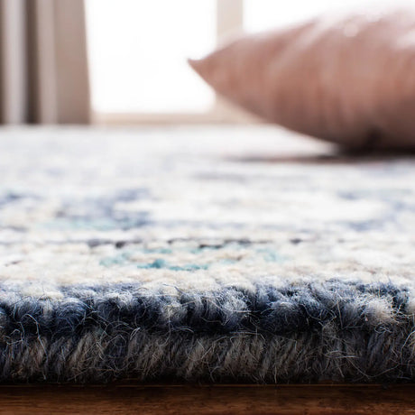 Safavieh Aspen 4'-0" x 6'-0" Rug in Pink / Blue