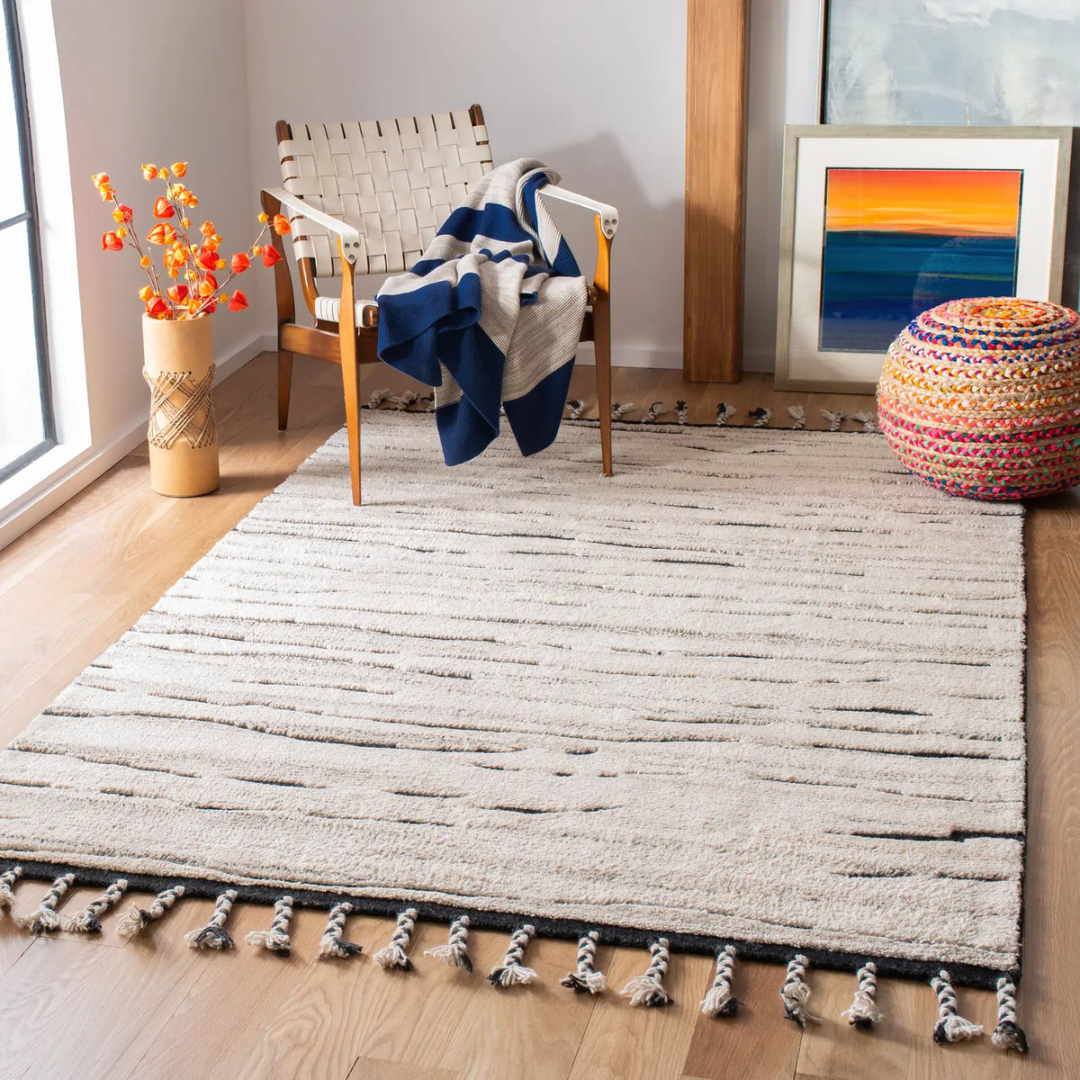 Safavieh Casablanca 5'-0" x 8'-0" Rug in Charcoal / Ivory