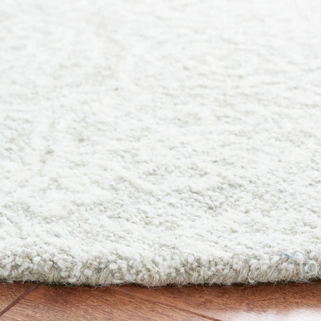 Safavieh Metro 6'-0" x 6'-0" Rug in Natural / Ivory