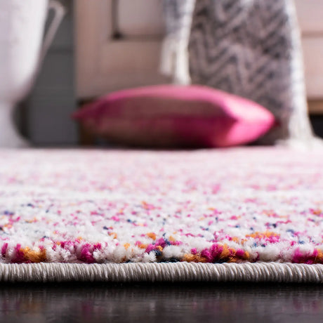 Safavieh Madison 5'-3" x 7'-0" Rug in Cream / Fuchsia