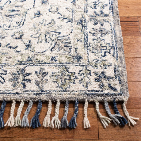 Safavieh Aspen 4'-0" x 6'-0" Rug in Ivory / Blue
