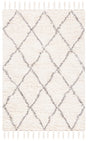Safavieh Casablanca 4'-0" x 6'-0" Rug in Grey / Ivory