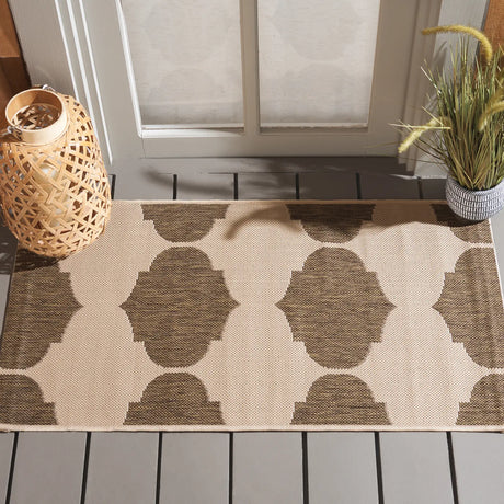 Safavieh Courtyard 2'-0" x 3'-7" Rug in Beige / Brown