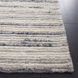 Safavieh Casablanca 4'-0" x 6'-0" Rug in Grey / Ivory