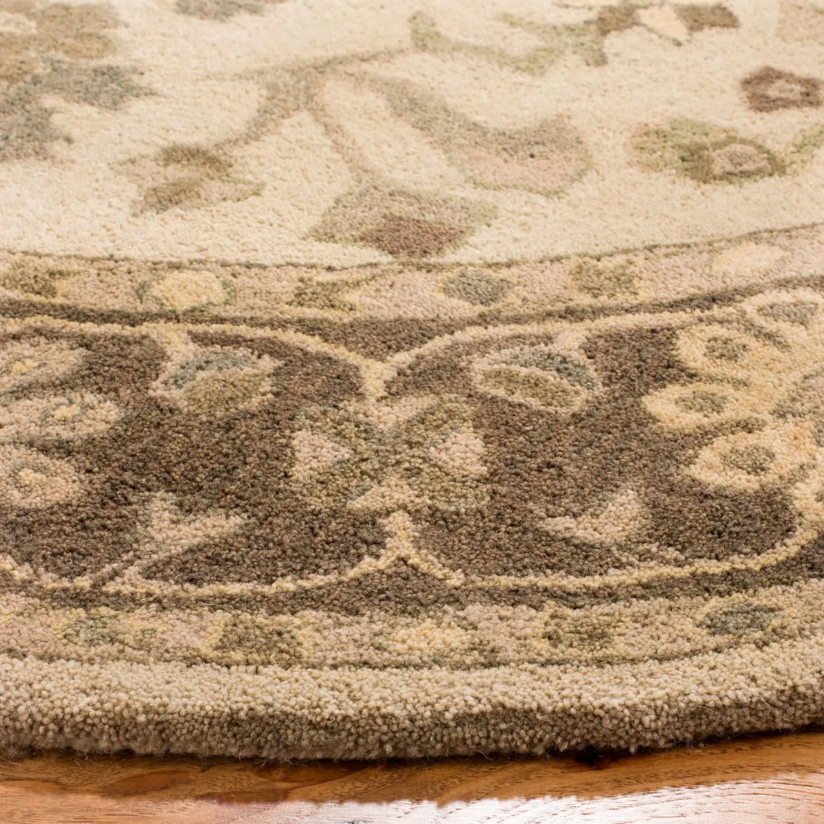 Safavieh Anatolia 6'-0" x 6'-0" Rug in Ivory / Grey