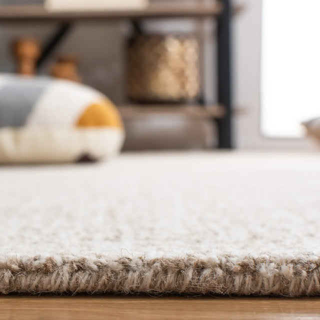 Safavieh Abstract 4'-0" x 6'-0" Rug in Ivory / Grey