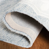 Safavieh Micro-Loop 4'-0" x 6'-0" Rug in Blue / Ivory