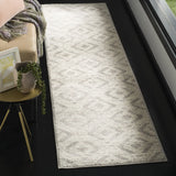 Safavieh Skyler 2'-0" x 10'-0" Rug in Ivory / Grey