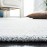 Safavieh Mirage 4'-0" x 6'-0" Rug in Light Grey