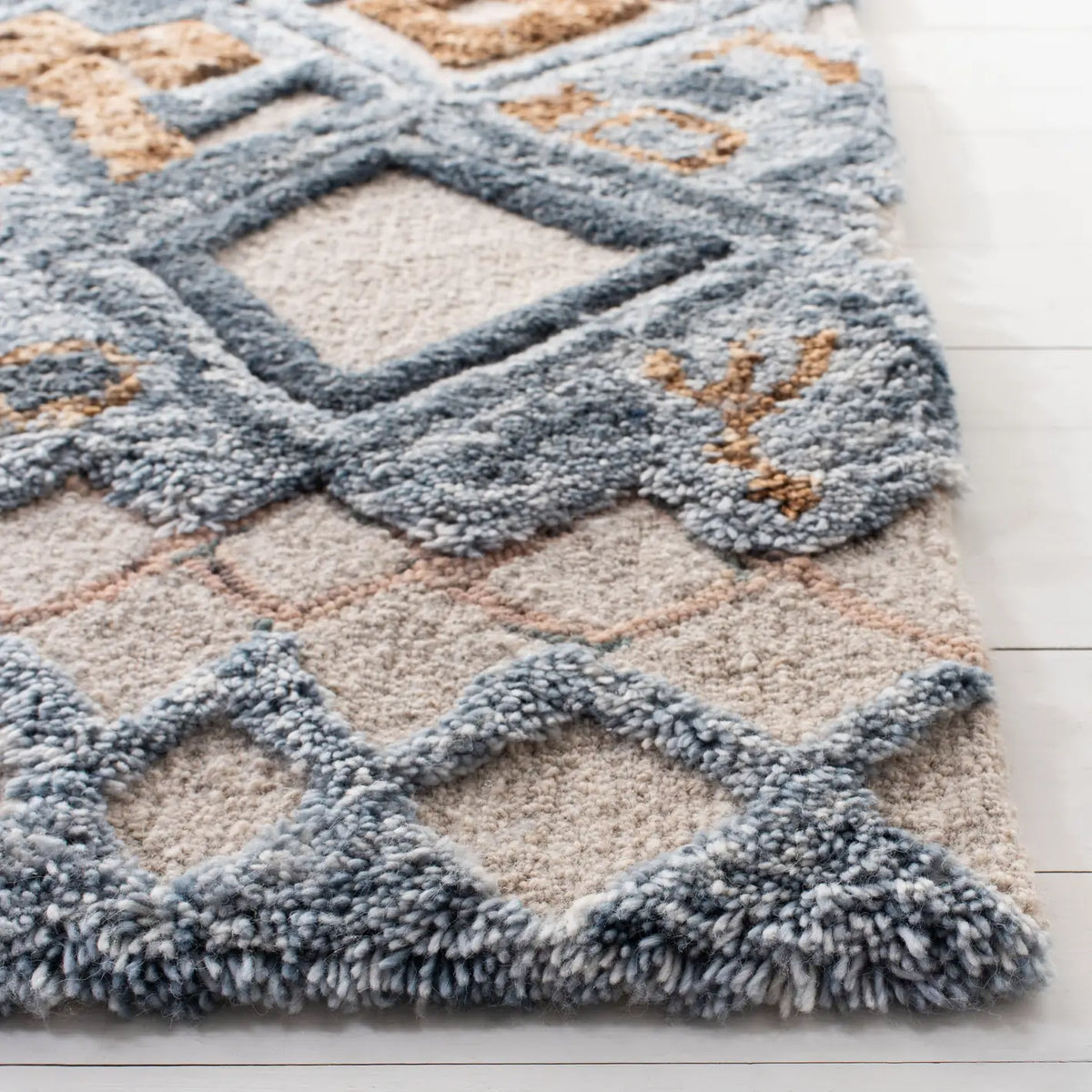 Safavieh Casablanca Shag 5'-0" x 8'-0" Rug in Grey / Gold