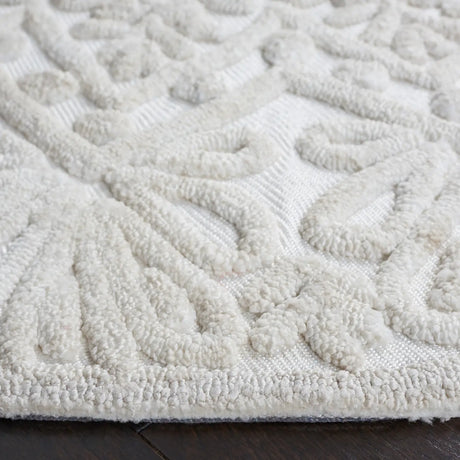Safavieh Trace 6'-0" x 6'-0" Rug in Ivory / White