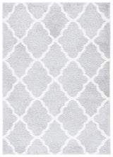 Safavieh Tahoe Shag 4'-0" x 6'-0" Rug in Light Grey / White