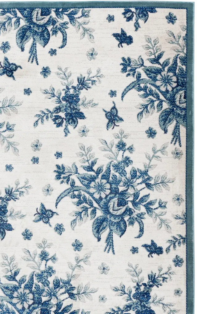Safavieh Aria 5'-0" x 6'-7" Rug in Ivory / Blue