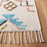 Safavieh Kilim 4'-0" x 6'-0" Rug in Ivory / Pink