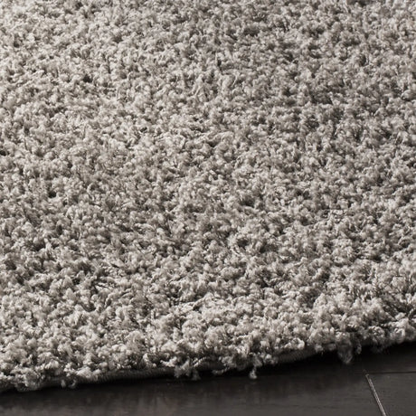 Safavieh Sga-Athens Shag 6'-7" x 6'-7" Rug in Light Grey