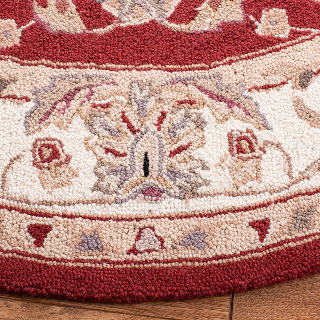 Safavieh Chelsea 5'-6" x 5'-6" Rug in Burgundy / Ivory