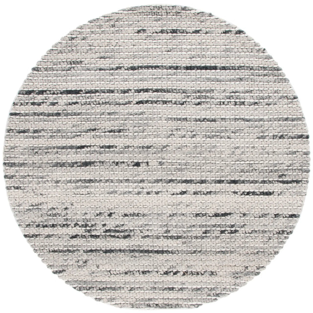 Safavieh Marbella 6'-0" x 6'-0" Rug in Black / Ivory