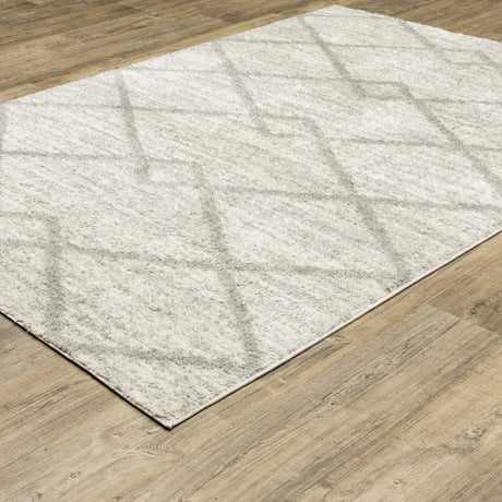 Oriental Weavers Verona 143W6 Ivory/ Grey Rug - angle detail