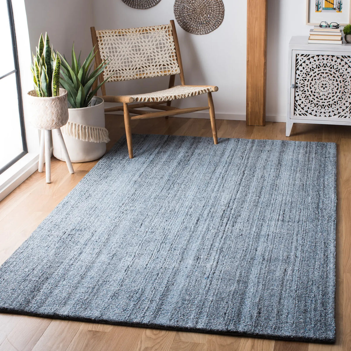 Safavieh Abstract 4'-0" x 6'-0" Rug in Grey