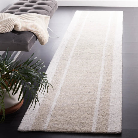 Safavieh Capri 2'-3" x 9'-0" Rug in Beige / Ivory